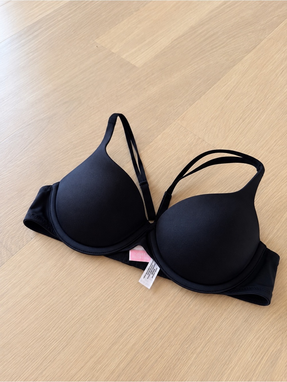 Victoria's Secret Black Smooth T-Shirt Bra with Double Straps - NWT